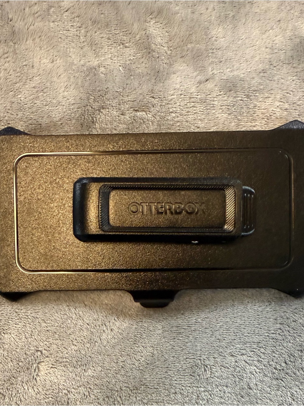 OtterBox Black Holster with Belt Clip goes with the defender phone case